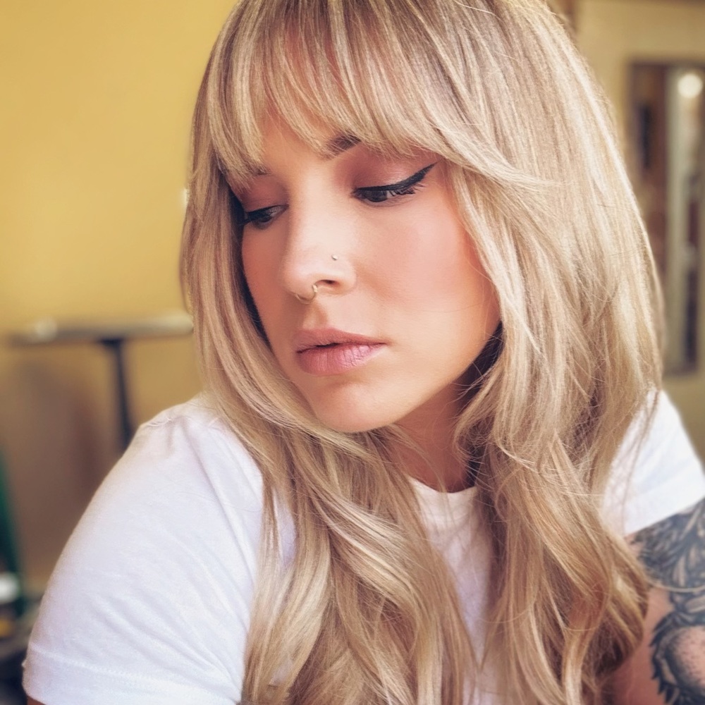 Meet your Posher, Maegy